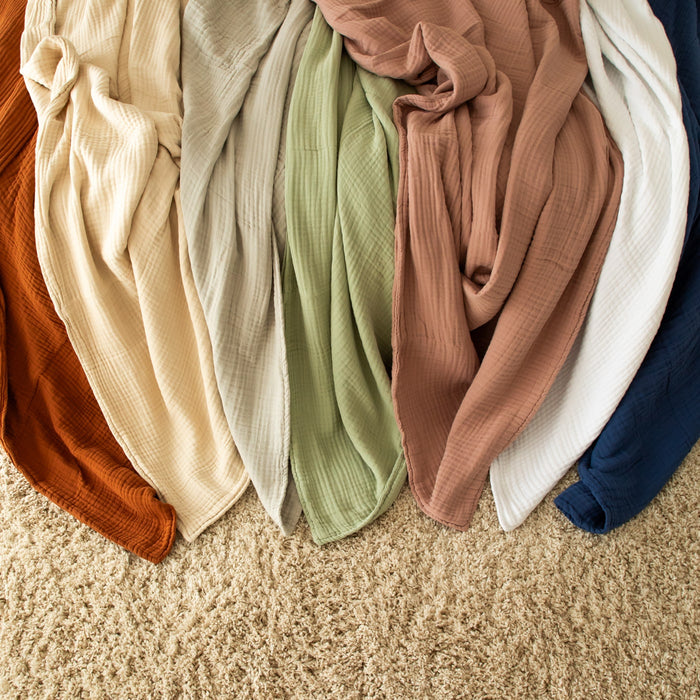 Natural muslin cotton bedding detail