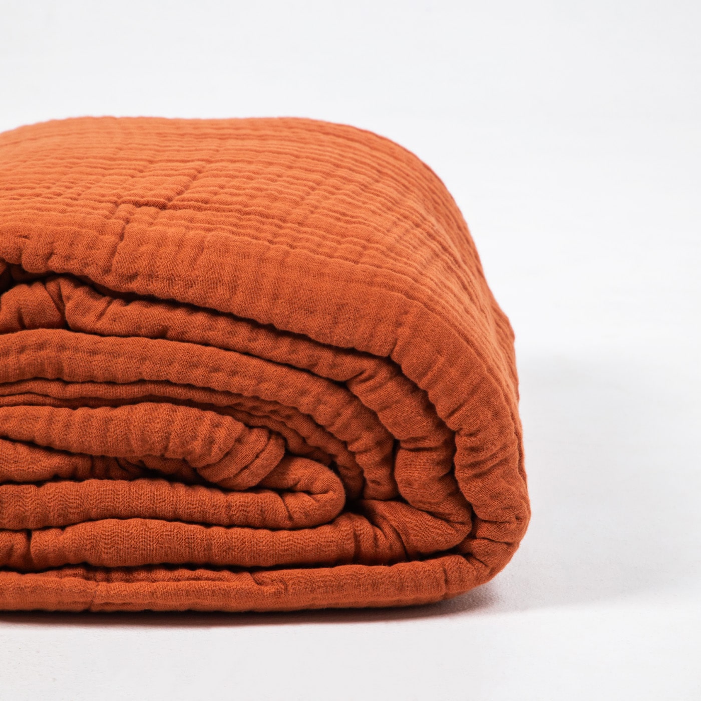 Soothing muslin blanket in Rust