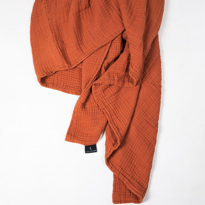 Soothing muslin blanket in Rust