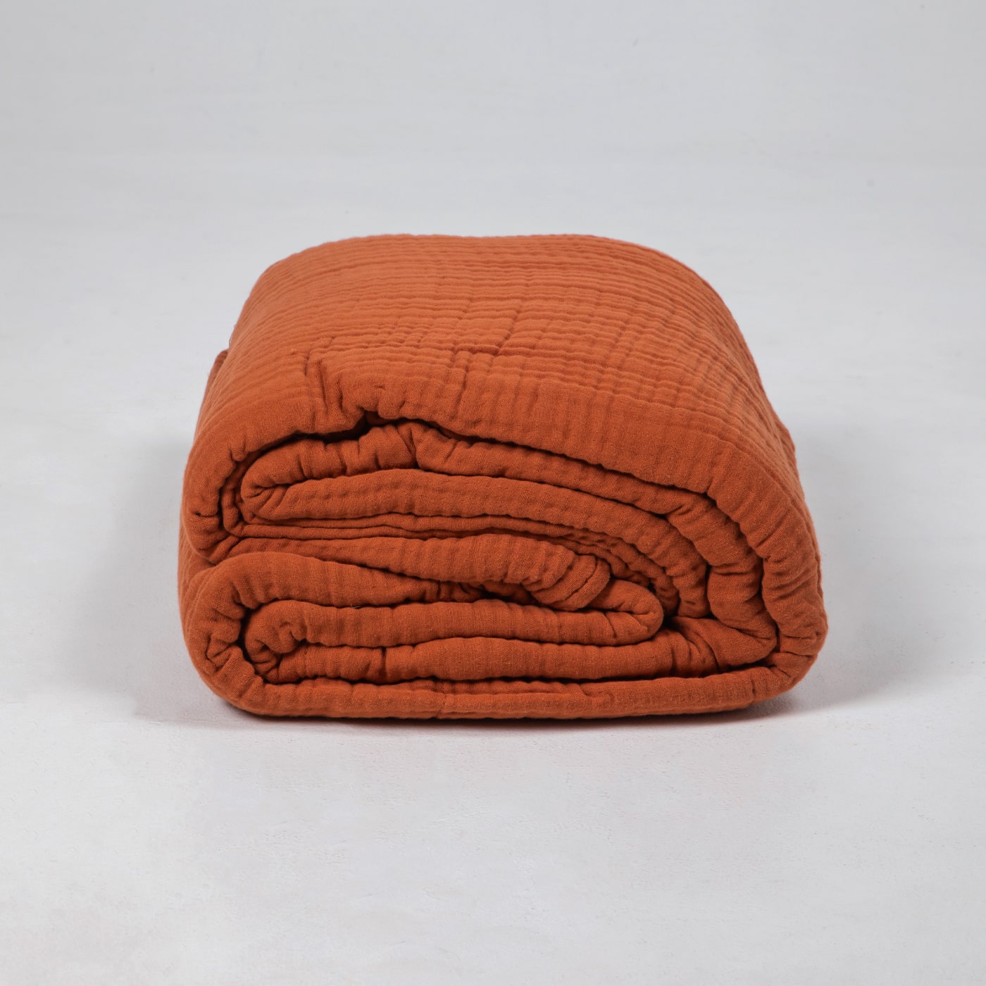 Soothing muslin blanket in Rust